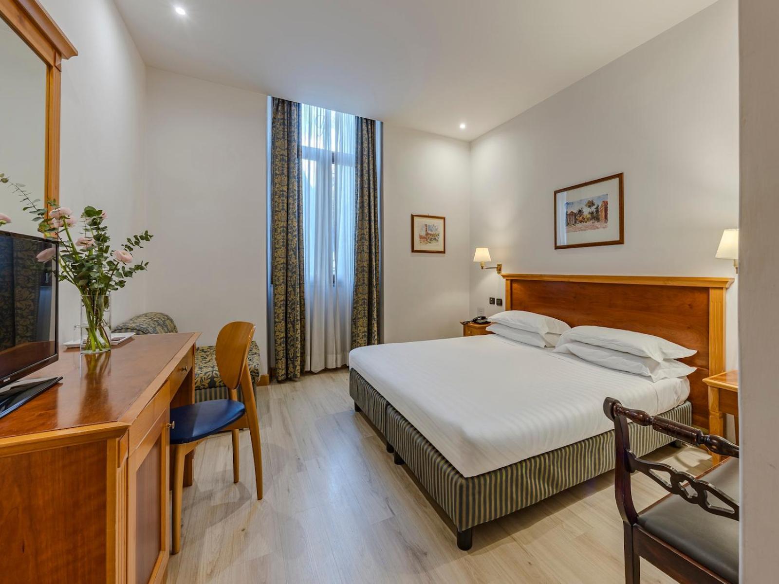 Hotel Diplomatic — Photos 2